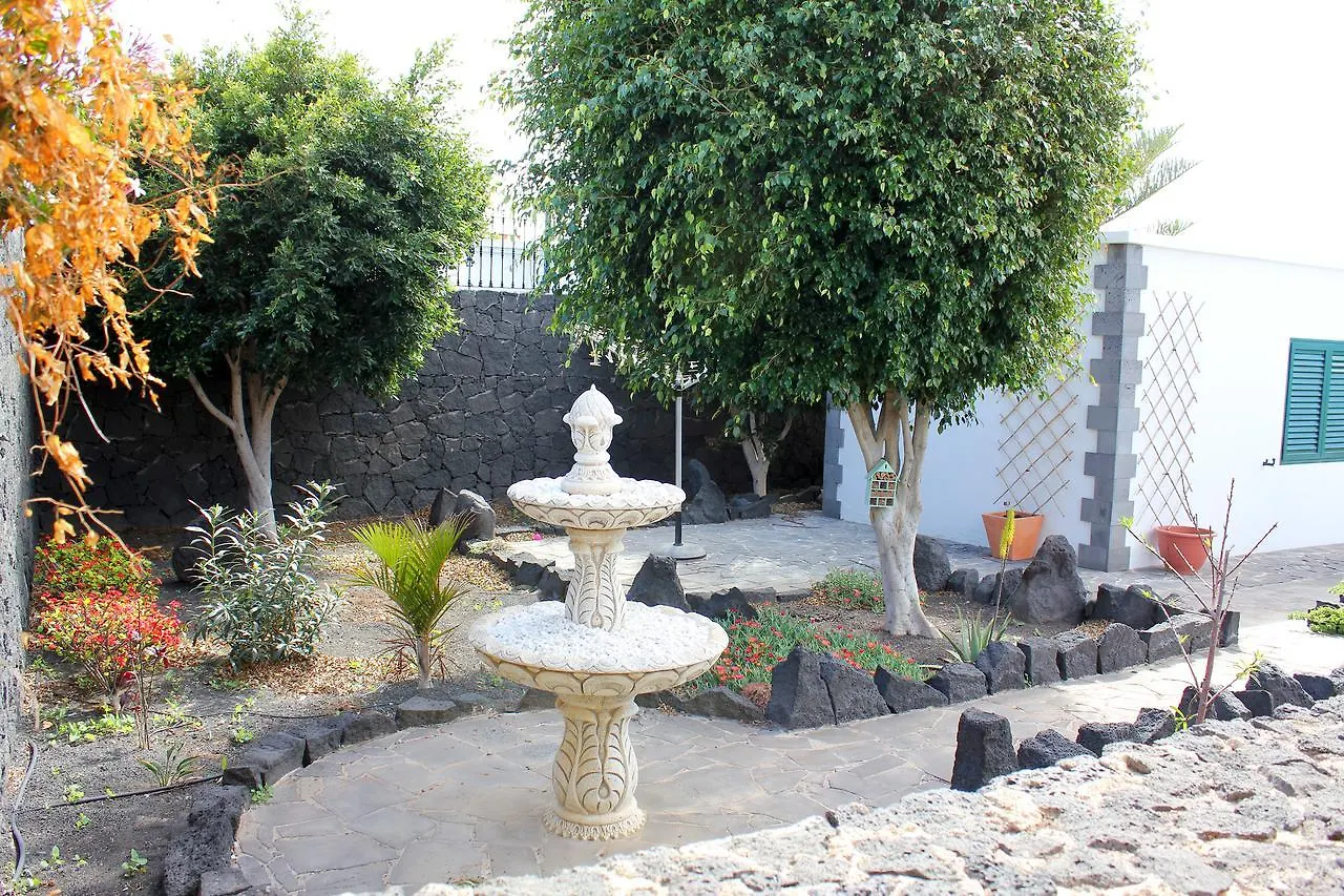 Villa Leonard Playa Blanca
